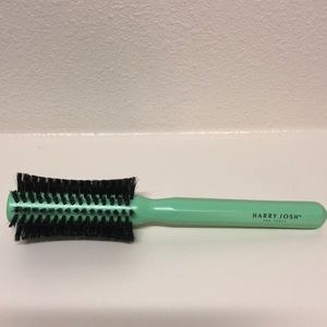 Round boar bristle brush